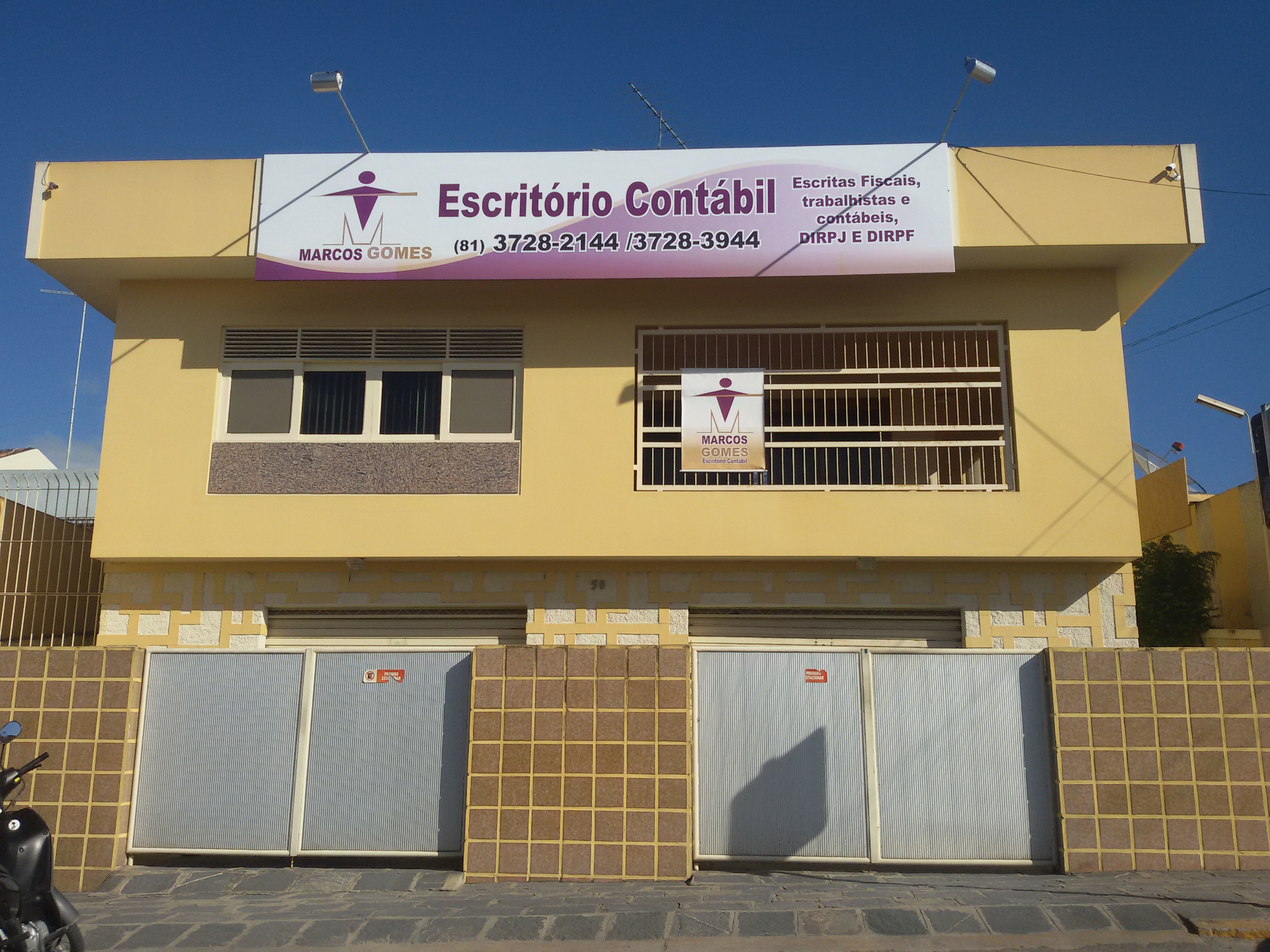 Fachada do Escritório Contábil Marcos Gomes em Bezerros, PE
